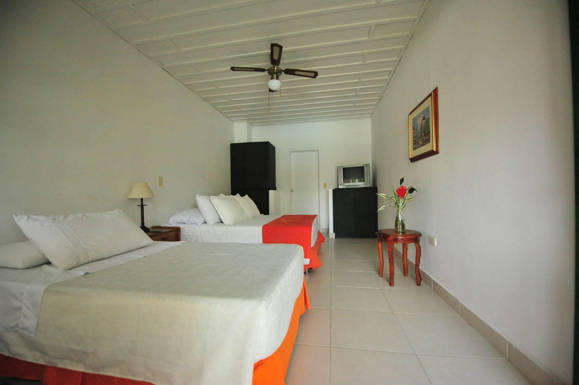 Hotel Campestre La Floresta Puerto Espejo Exterior foto